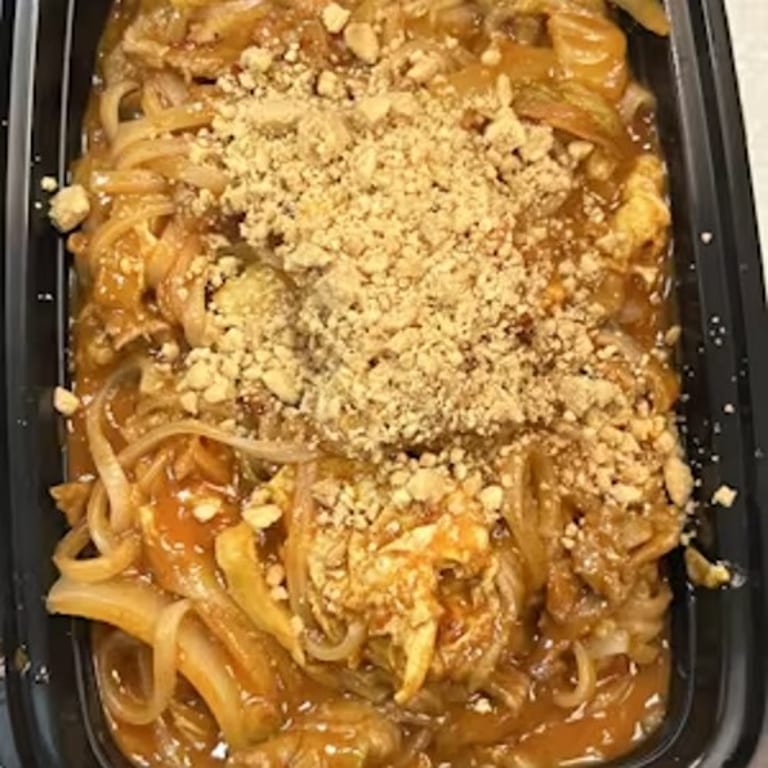Authentic Thai Flavors and Favorites