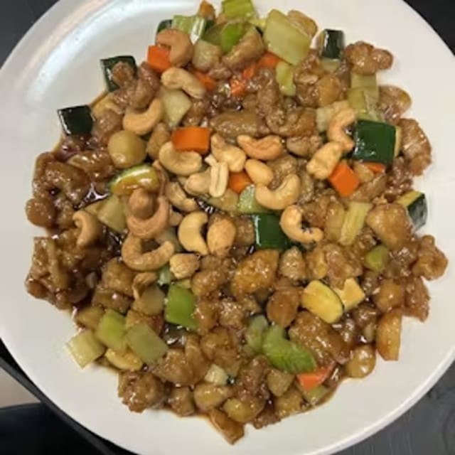 Diced Chicken with Cashew Nuts.