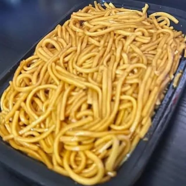 Plain Lo Mein.